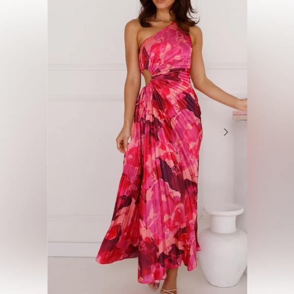 Hello Molly Dresses & Skirts - Hello Molly One Shoulder Pink Floral Dress